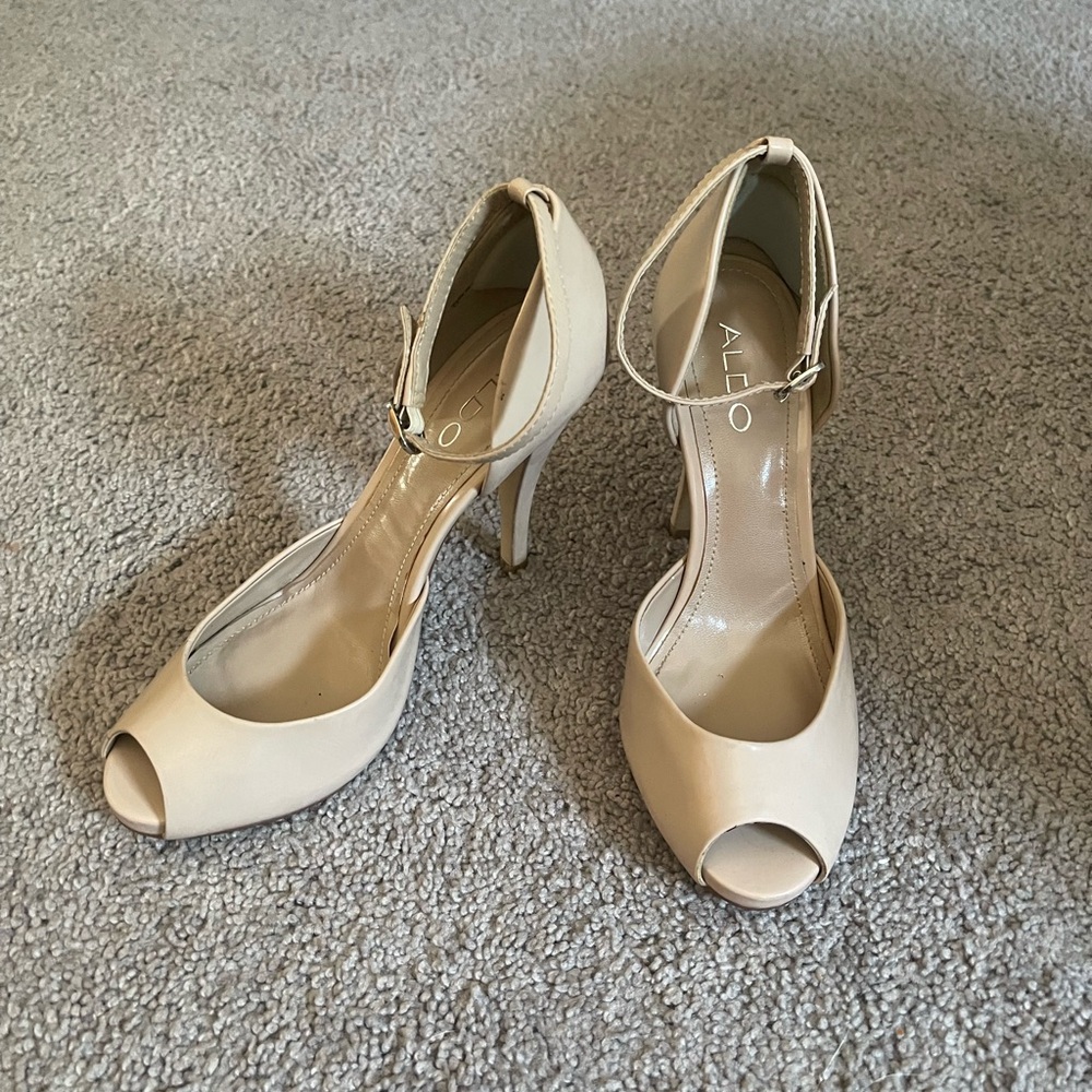 Aldo Women's Beige Peep-Toe Heels
